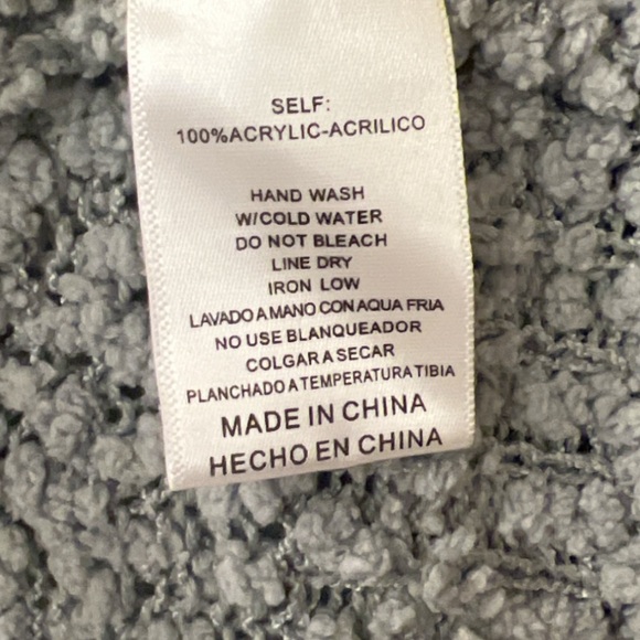 Listicle Oversized Cardigan Sweater | Size Small | Gray Blue Color | $25.00 - Picture 6 of 7